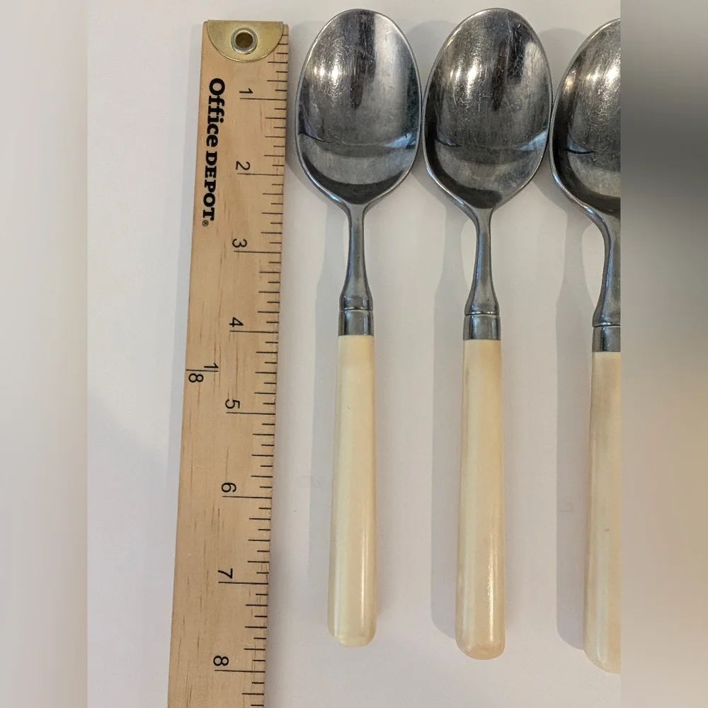 Stanley Roberts SPECTRUM Ivory Stainless Set Of 8 Teaspoons Tablespoons Knives